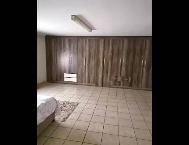 2 BEDROOM PROPERTY TO RENT IN UMLAZI CC